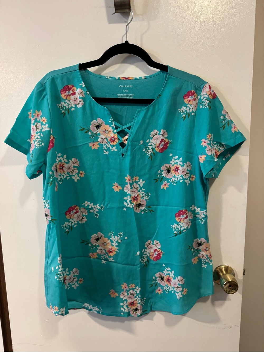 Van Heusen Women’s Floral Blouse Large Teal Criss Cross V Neck Short Sleeve